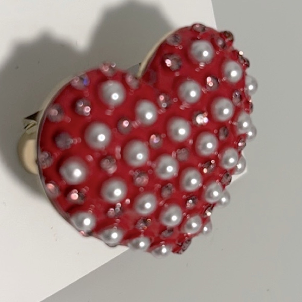 Lot of 2x NWT [Betsey Johnson] XOXO Pearl Heart Statement Earrings & Ring Set - Picture 13 of 15